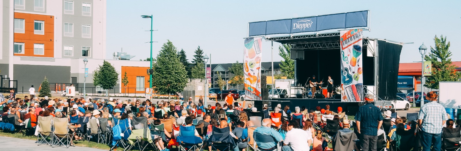 Crowd at the Wednesday Show