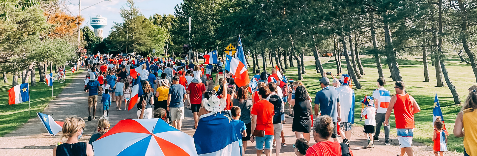 Crowd during the Acadian Day tintamarre