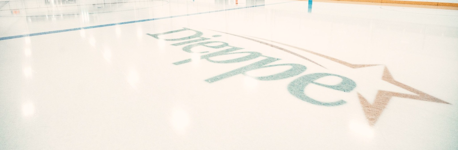 Logo de Dieppe sur surface de glace