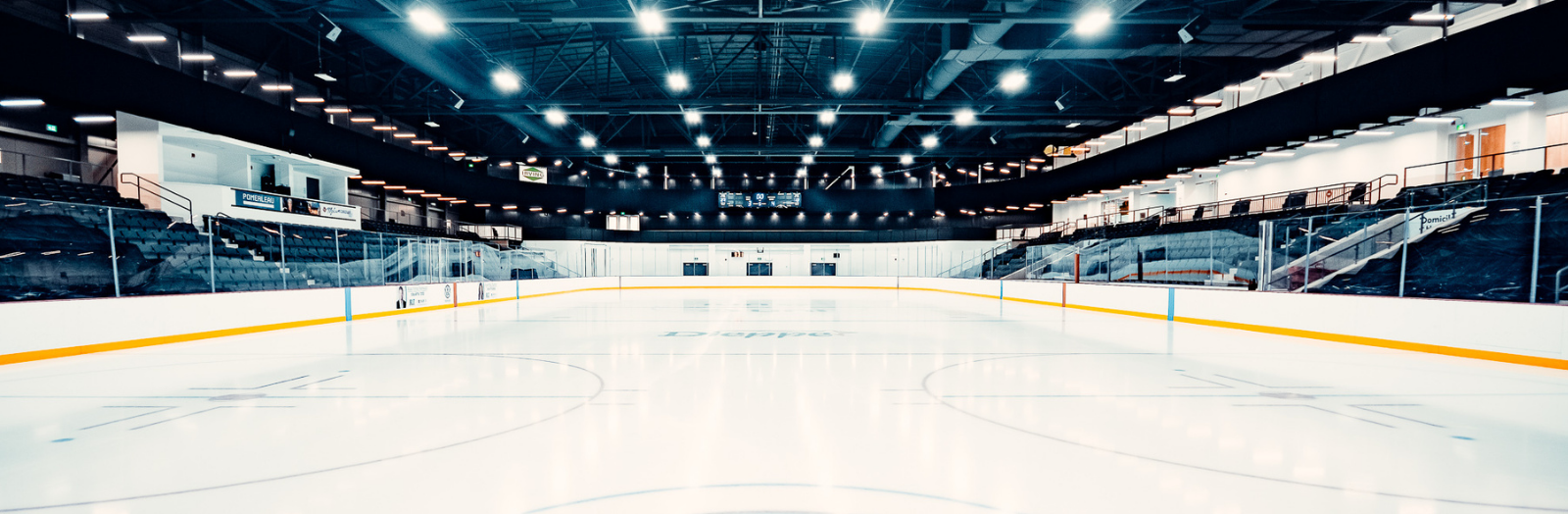 Surface de glace UNI de l'UNIplex